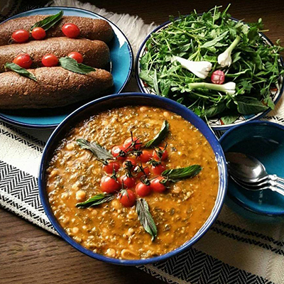 طرز تهیه آش گوجه فرنگی؛ خوشمزه‌ای از همدان
