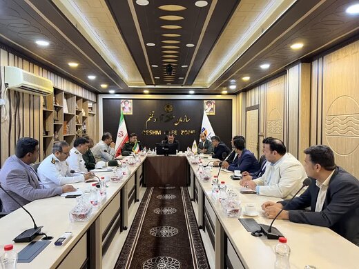 هم افزایی دستگاه های نظامی و انتظامی قشم به منظور تامین امنیت گردشگران