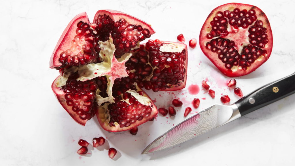 ۲ روش ساده برای تهیه رب انار خوش رنگ در خانه