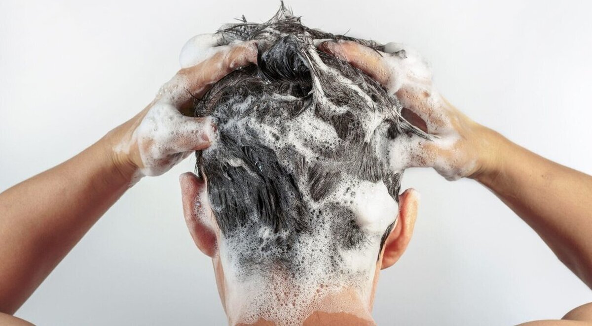 چند وقت یکبار باید موهای خود را بشویید؟